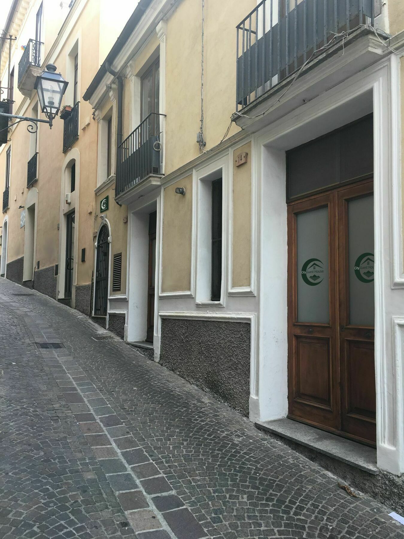 Cityguesthouse كاتانزارو المظهر الخارجي الصورة
